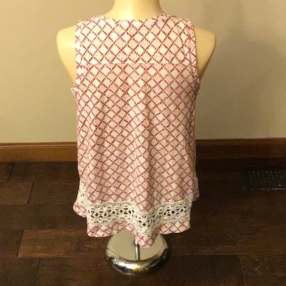 Loft Top Size Small - Picture 4 of 6